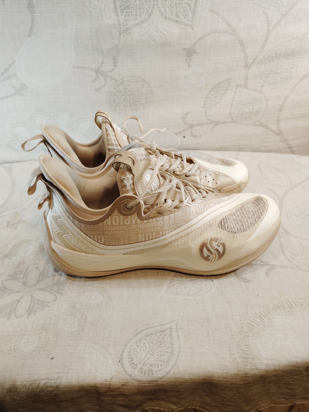 Aaron Gordon Zen 6 Men's Tan & Cream  Basketball Sneakers By 361°